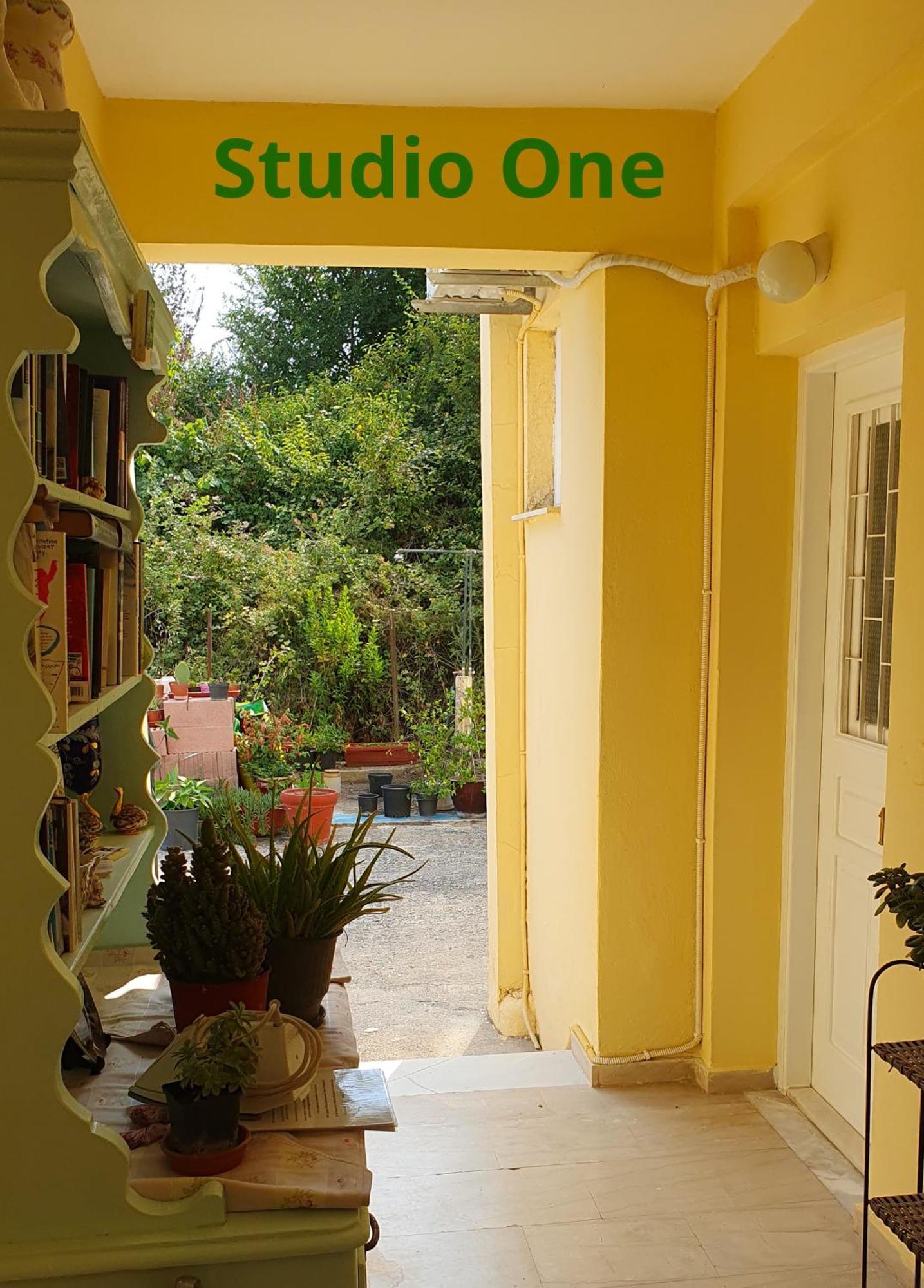 Kivotos Villa Studios Roda  Exterior photo